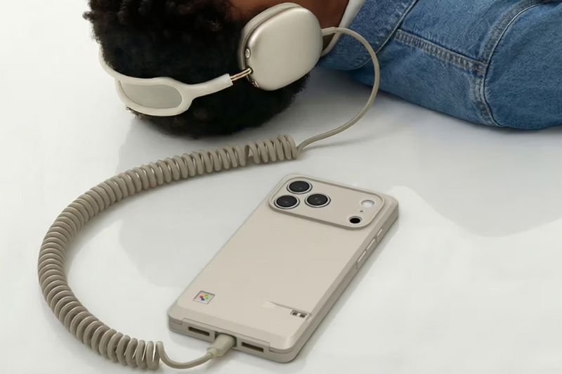 Funda retro para iPhone 17 Pro inspirada en la Macintosh