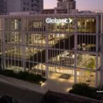 Especial San Valentín: Radiografía del romance laboral en Ecuador