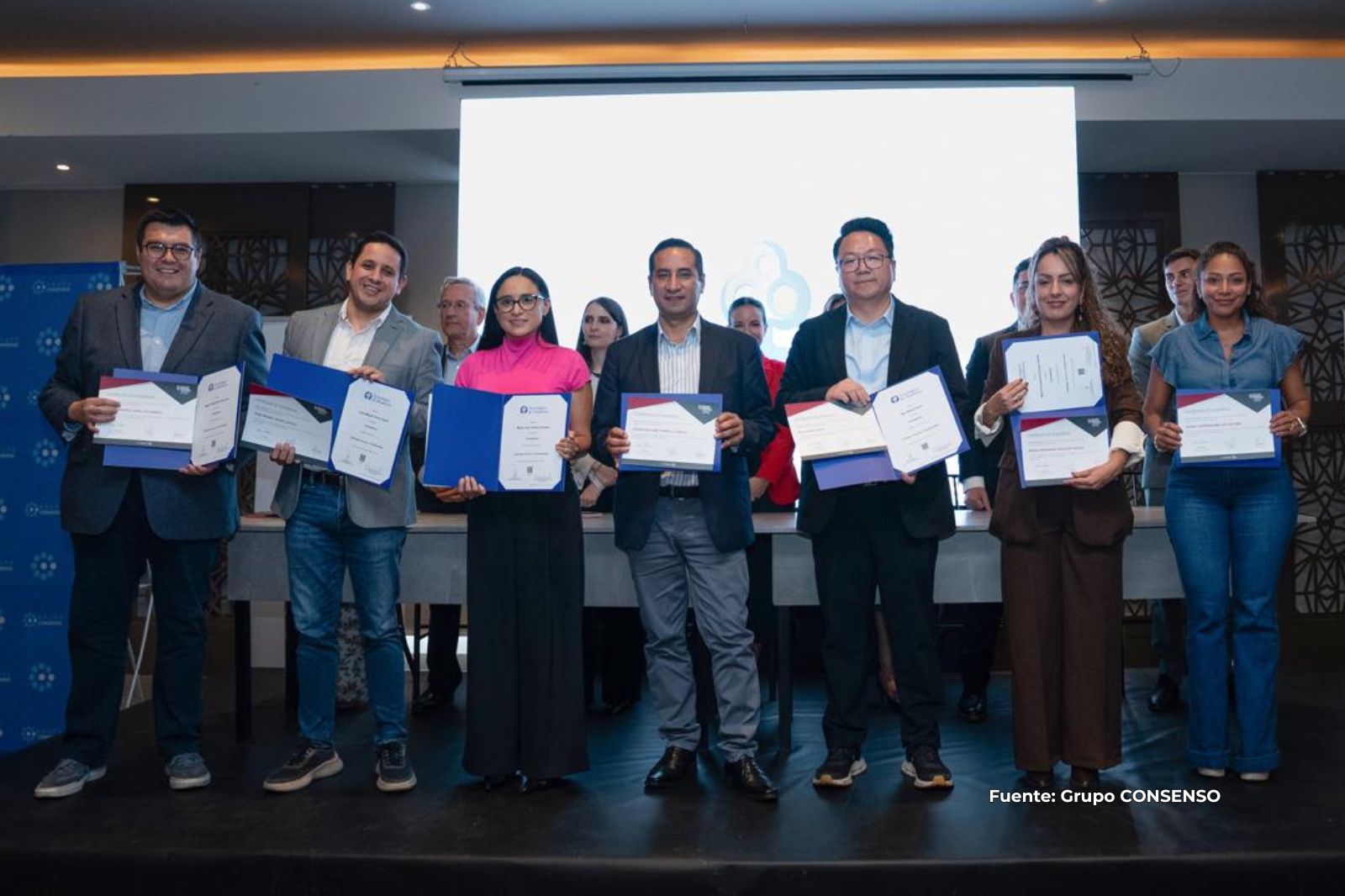 Grupo Consenso gradúa a 100 directivos en liderazgo corporativo